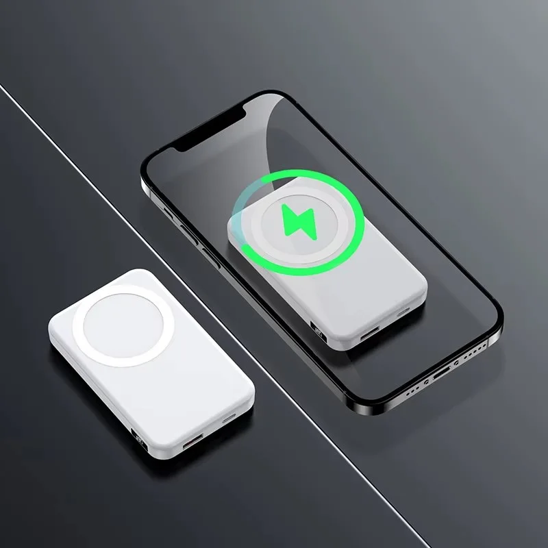 10000mAh Magnetic Power Bank with LED Display, USB-C & Wireless Output for Wholesale product image 3